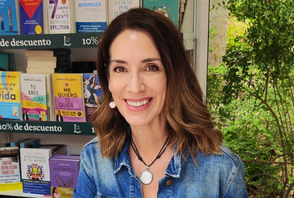 Entrevista a Lucia Chacon Mis Palabras con Letras Entrevista a Lucía Chacón Mis Palabras con Letras